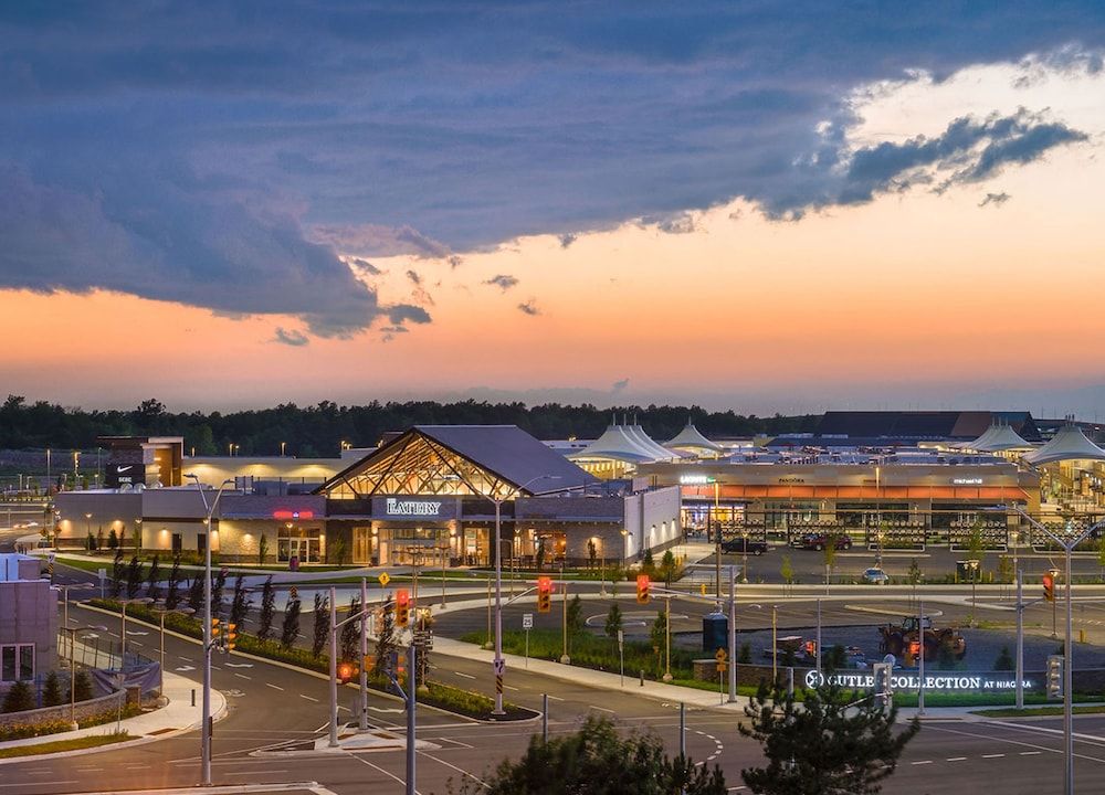 undefined Marriott Niagara Falls Fallsview Hotel & Spa 2