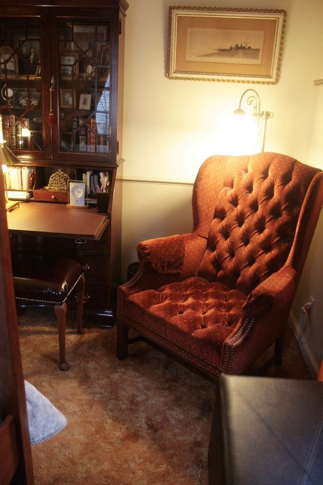 Moore House Bed and Breakfast Room, Non Smoking, Private Bathroom (Moore House guest room) 3