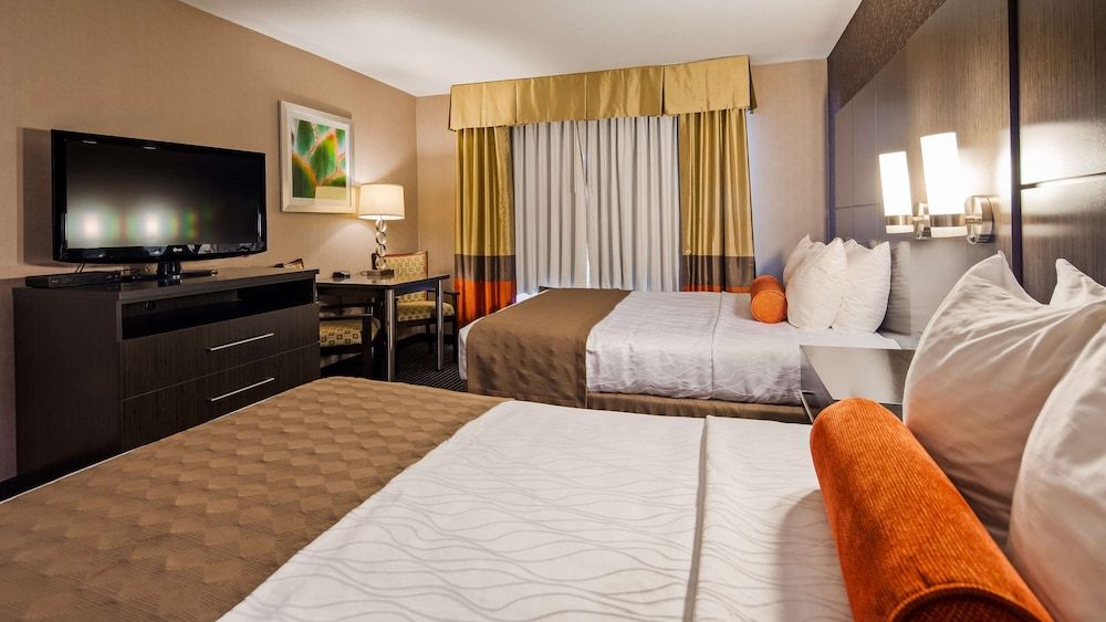 Suite, Multiple Beds, Non Smoking, Refrigerator & Microwave (with Sofabed)
