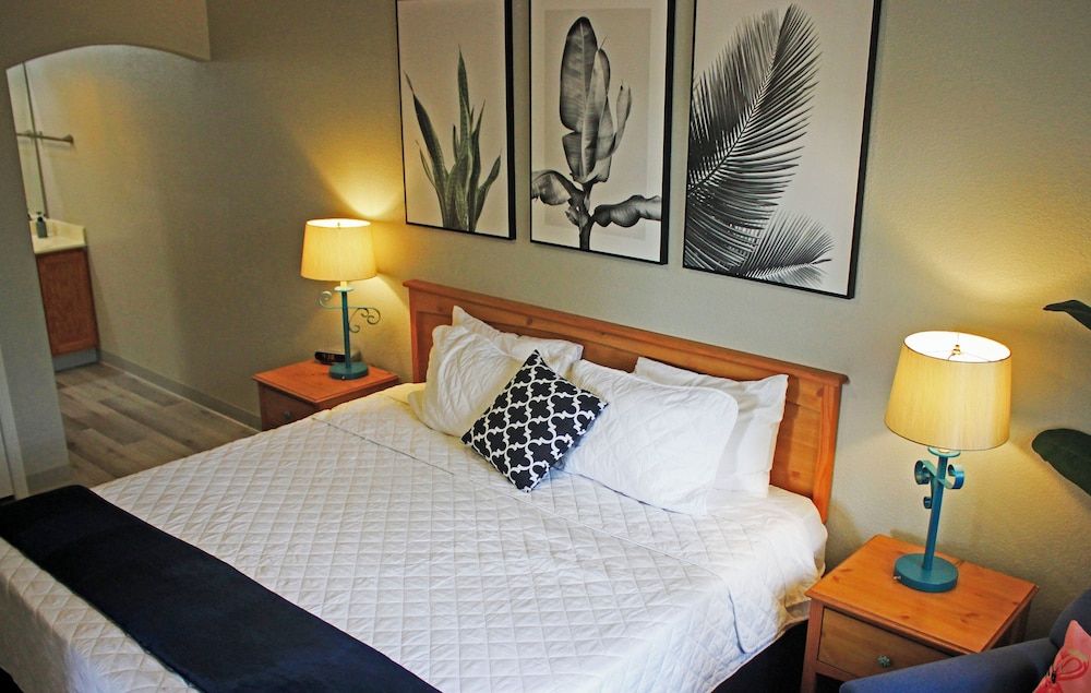 Condo2 605