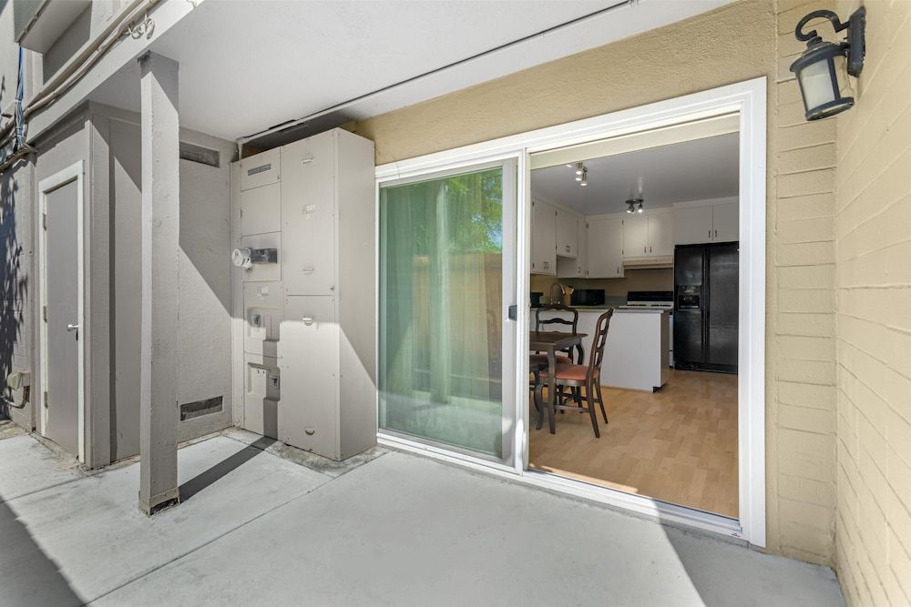 Best Western Petaluma Inn Suite, 2 Queen Beds, Non Smoking, Kitchen (Separate Living Room) 4