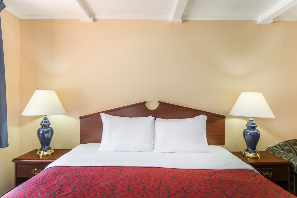 Single Room, Accessible