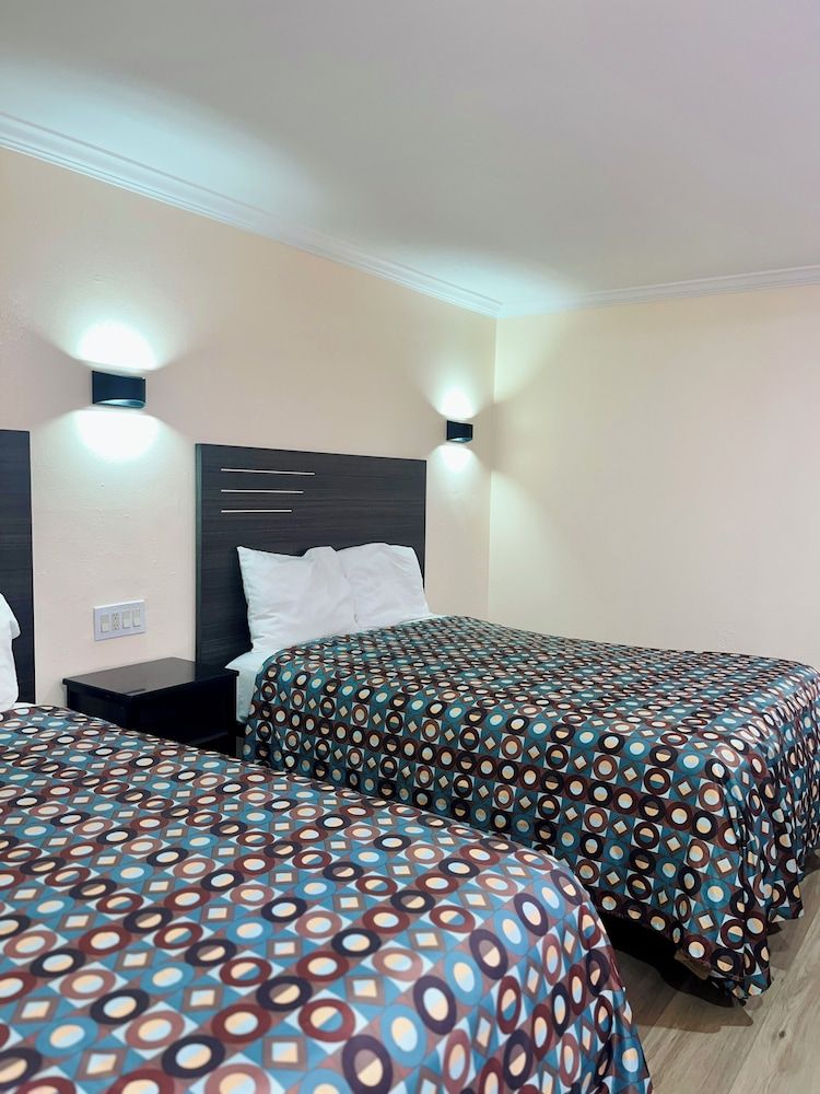 Del Aire Inn Standard Room, 2 Queen Beds, Non Smoking 2