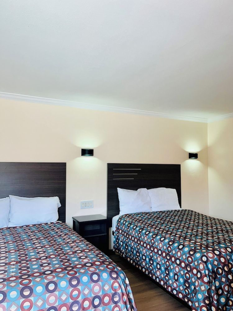Del Aire Inn Standard Room, 2 Queen Beds, Non Smoking 5