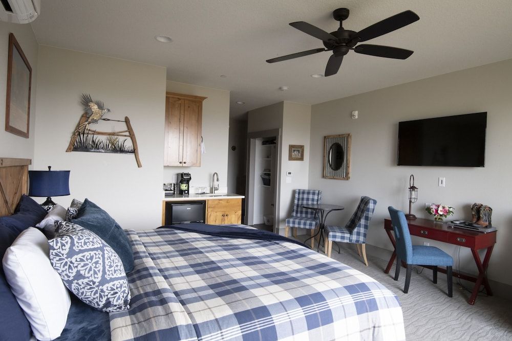 Bella Collina Bed & Breakfast Superior Room, Private Bathroom 2