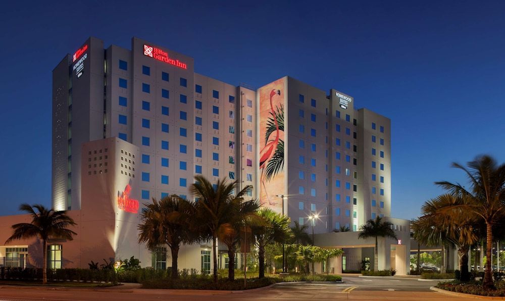 undefined Homewood Suites by Hilton Miami Dolphin Mall