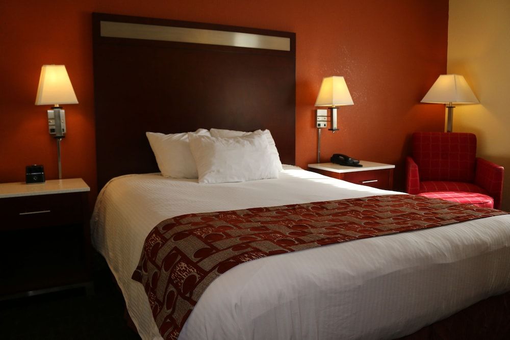 Room, 1 Queen Bed, Accessible, Bathtub (Mobility, Bathtub w/Grab Bars)