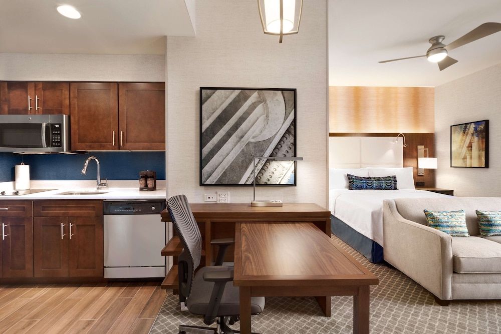 Studio Suite, 1 King Bed, Non Smoking