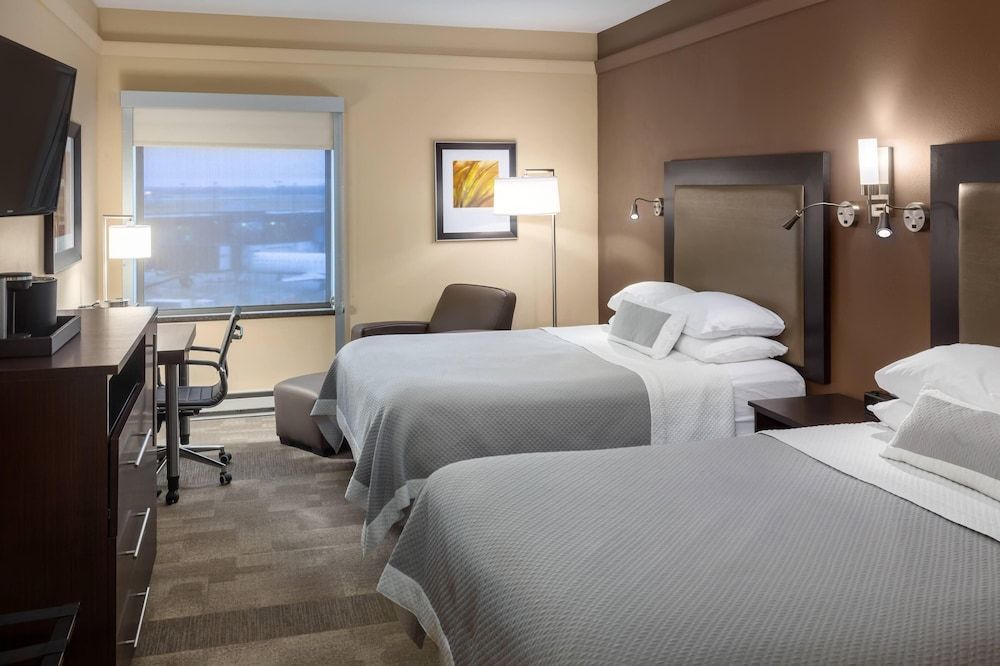 AeroStay Hotel Room, 2 Queen Beds