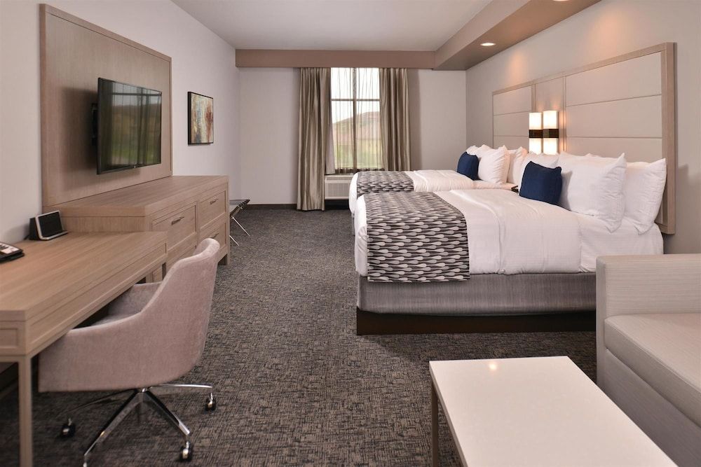 Wyndham Garden Katy Energy Corridor Suite, Multiple Beds, Mobility Accessible, Non Smoking (Hearing, Bathtub W/Grab Bars)