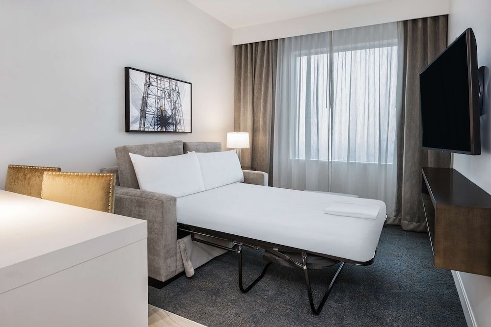 undefined Embassy Suites by Hilton Houston West - Katy 8