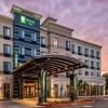 Holiday Inn Hotel & Suites Silicon Valley - Milpitas by IHG