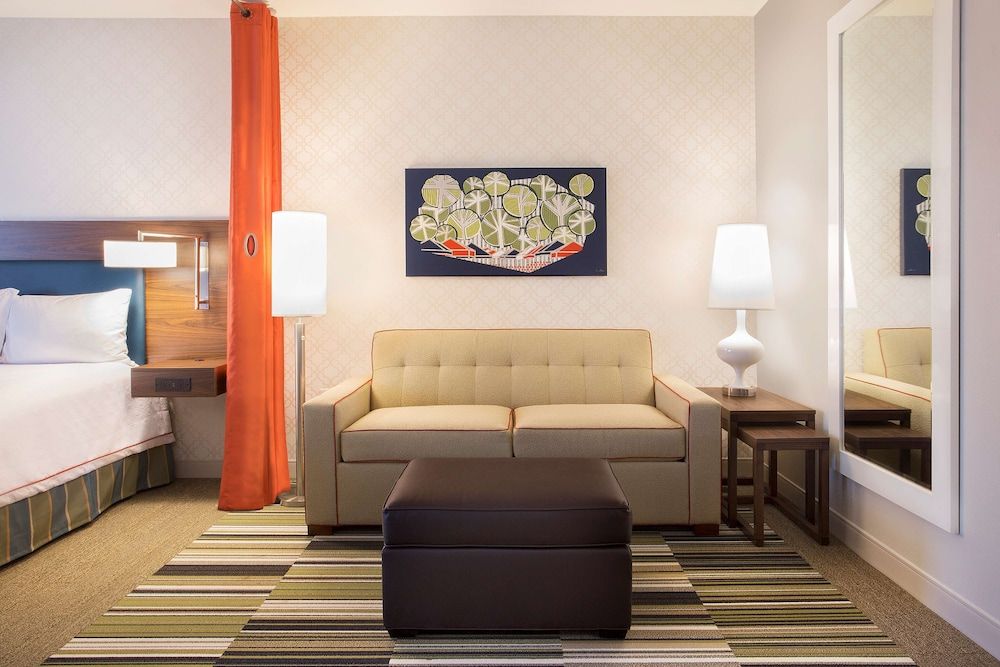 Studio Suite, 1 King Bed, Non Smoking