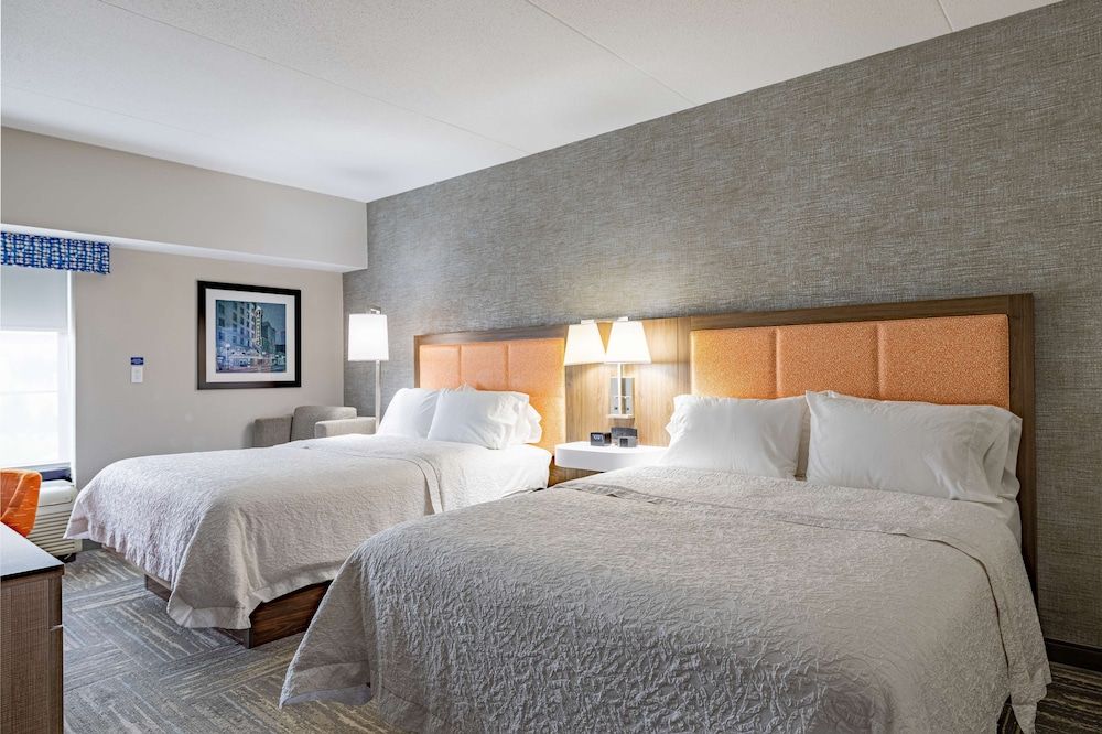 Suite, 2 Queen Beds, Accessible, Bathtub