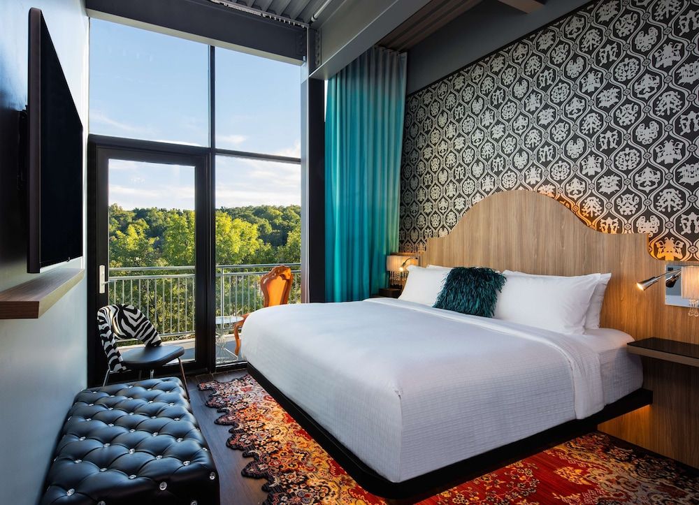 Room, 1 King Bed, Balcony