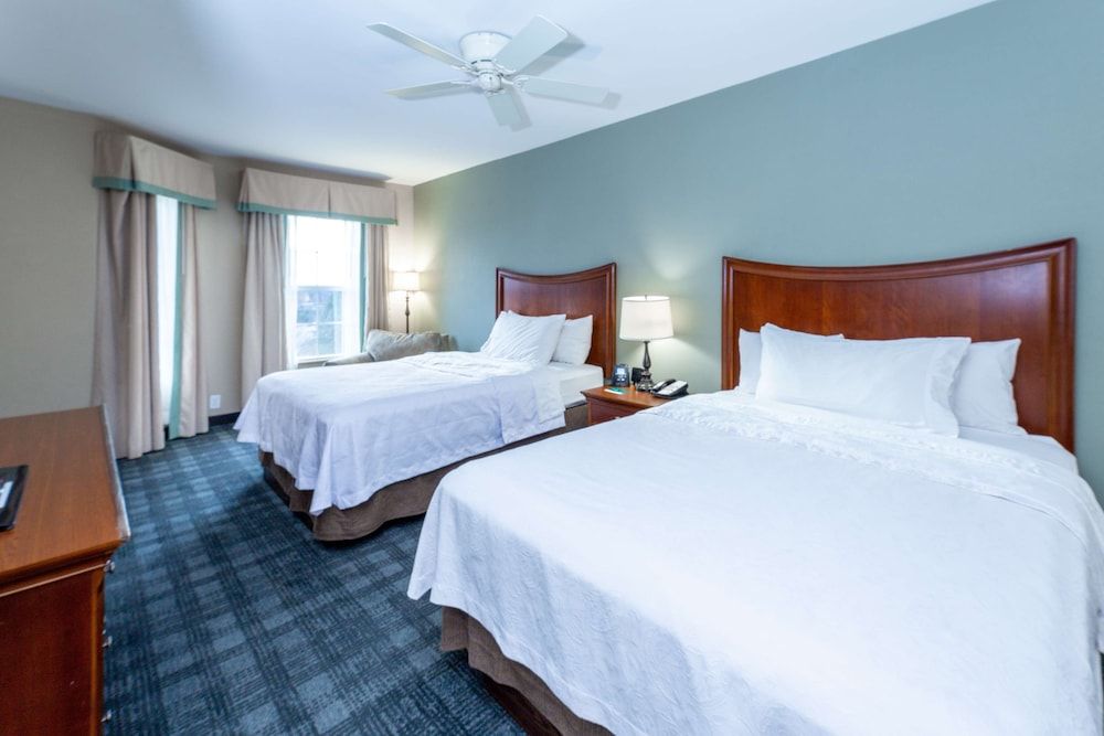 Suite, 2 Queen Beds, Non Smoking