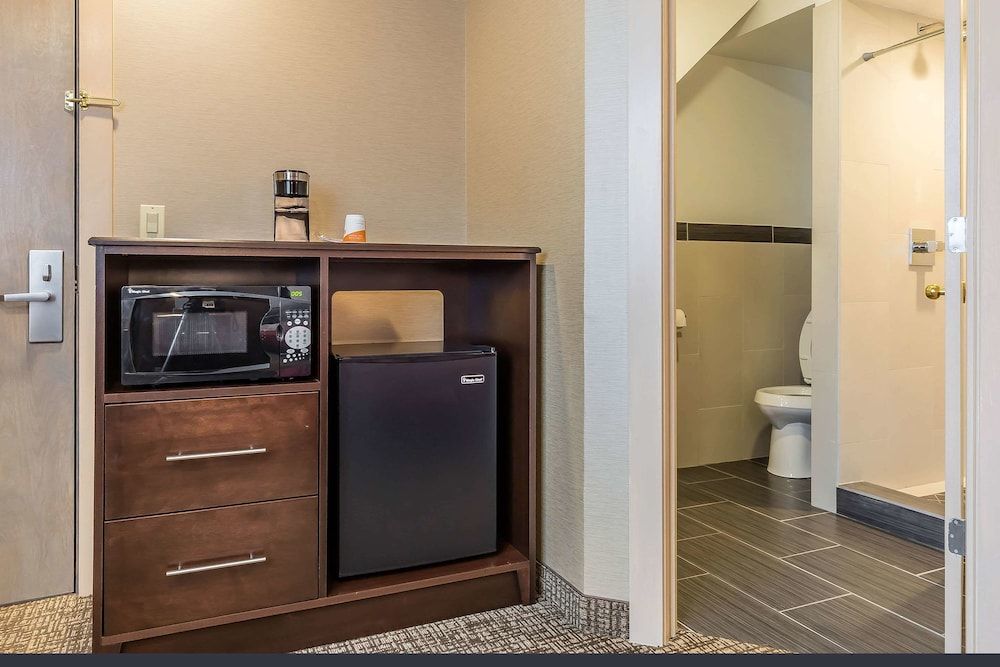 undefined Rodeway Inn Chicago - Evanston 7