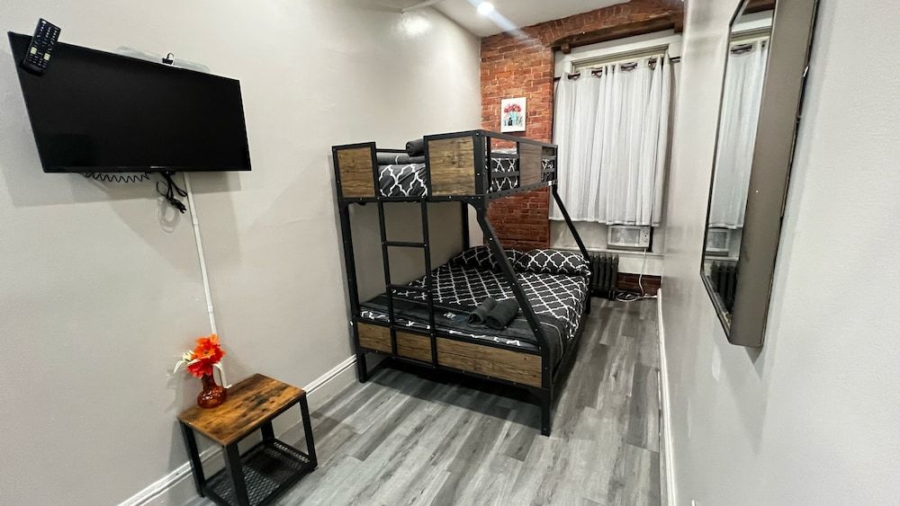 Comfort Apartment, Shared Bathroom 517