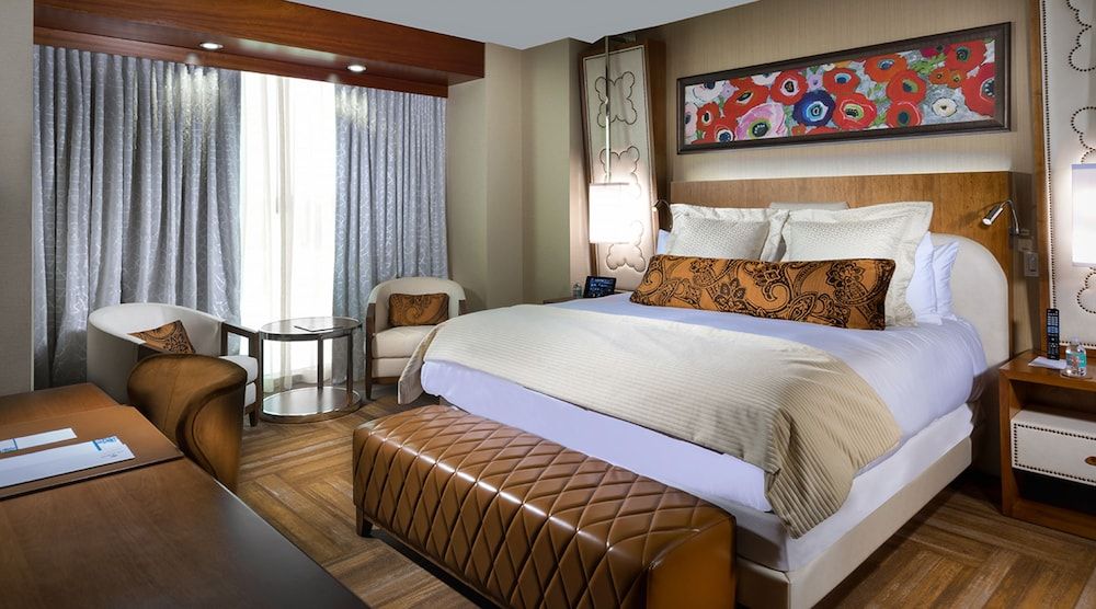 Deluxe Suite, 1 Bedroom, 2 Bathrooms