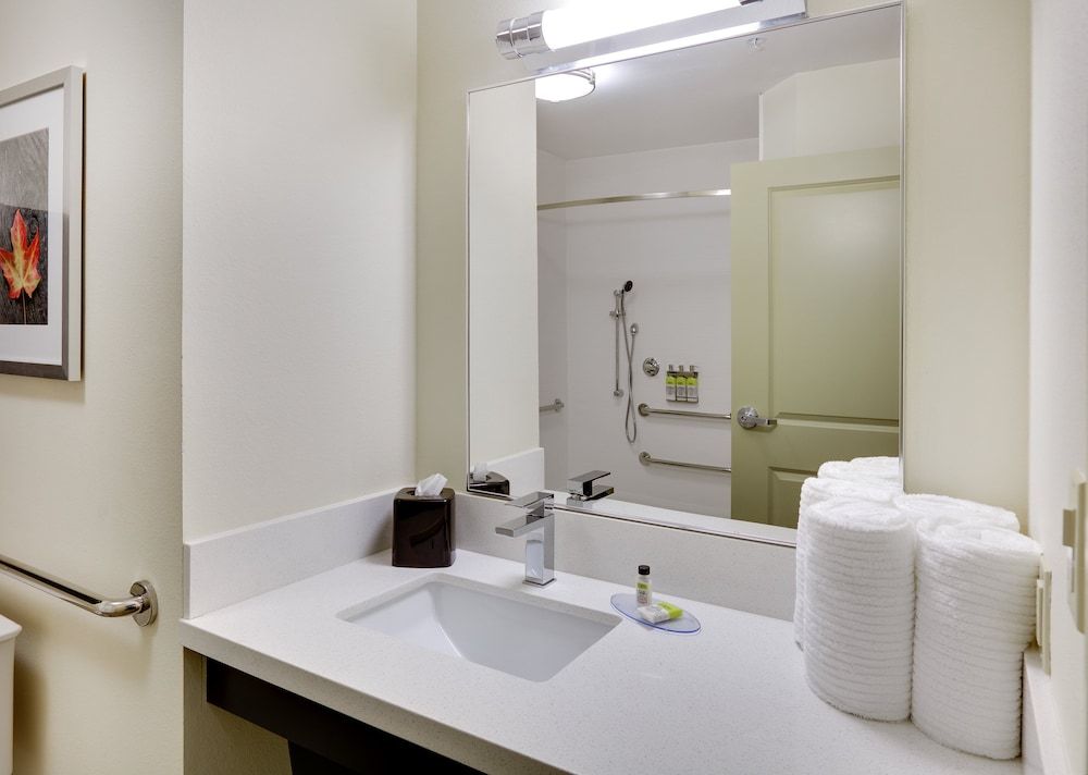 Studio Suite, 2 Queen Beds, Accessible Bathtub (Mobility)