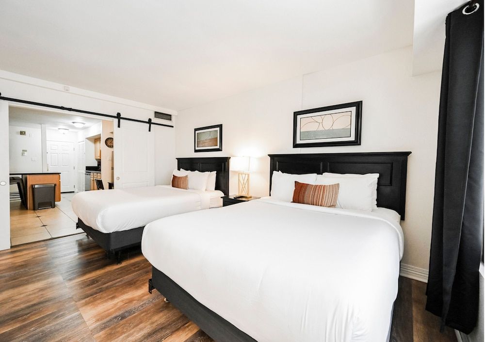 undefined StripViewSuites at Jockey Club