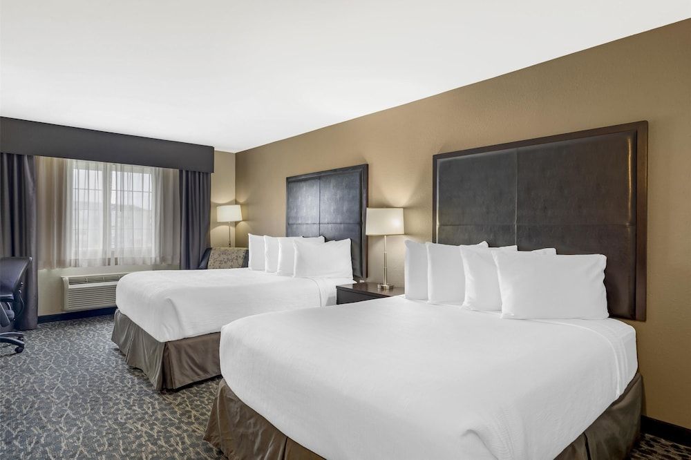 Standard Room, 2 Queen Beds, Non Smoking, Refrigerator & Microwave