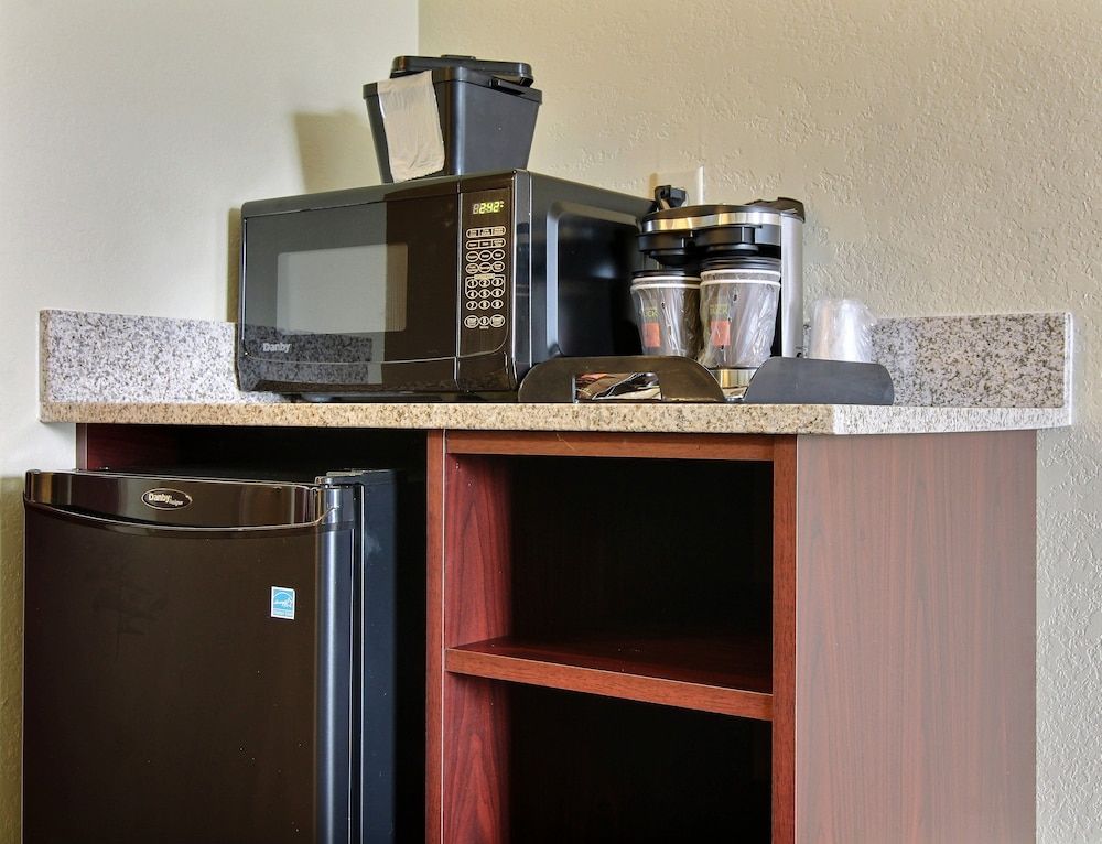 Cobblestone Hotel & Suites - Gering/Scottsbluff Room, 2 Queen Beds, Accessible, Non Smoking 4