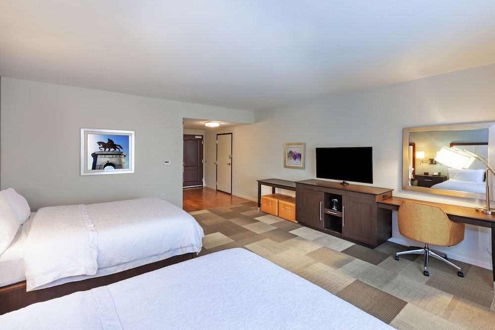 Hampton Inn & Suites by Hilton Houston North IAH