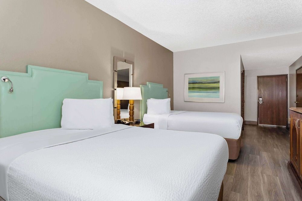undefined Baymont by Wyndham Orlando/International Dr/Universal Blvd