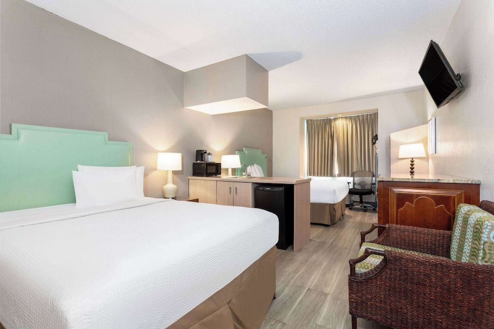 undefined Baymont by Wyndham Orlando/International Dr/Universal Blvd 2