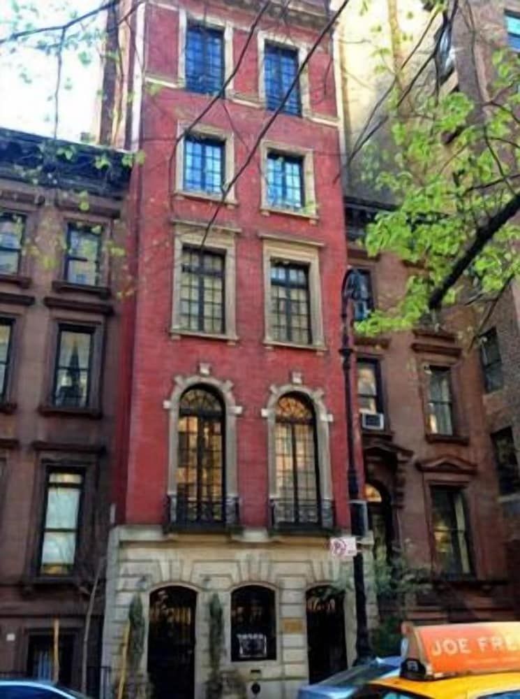 undefined Beautiful Studio Near Central Park 3