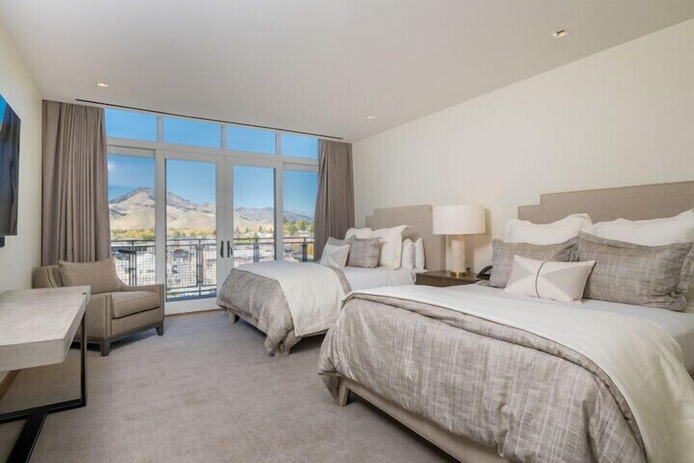 Limelight Hotel Ketchum Residence, 5 Bedroom Penthouse (Pet Free) 3