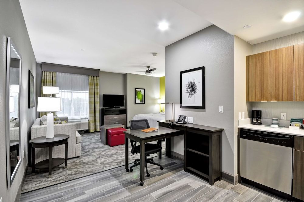 Premium Studio, 1 King Bed, Non Smoking