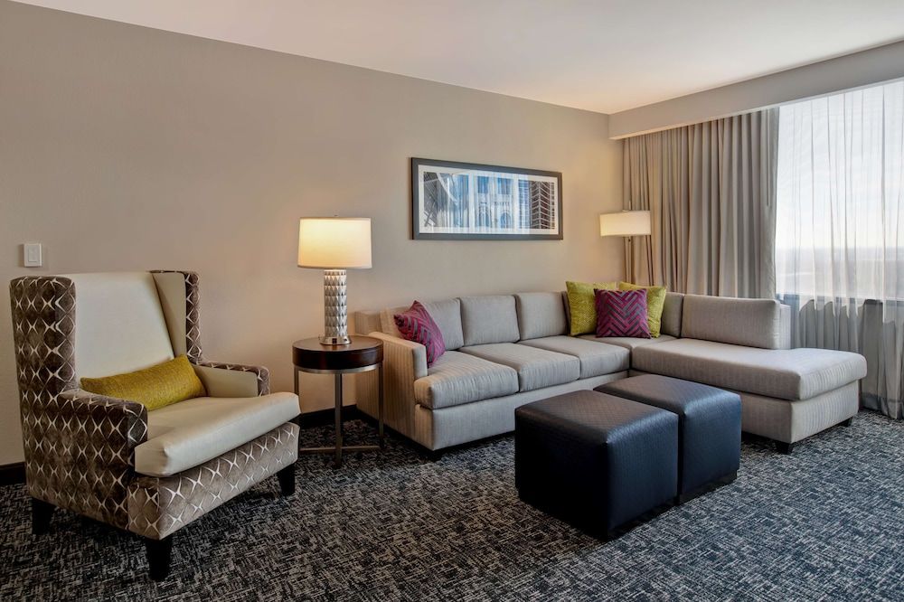 Room, 1 King Bed, Accessible, Balcony (Hearing)