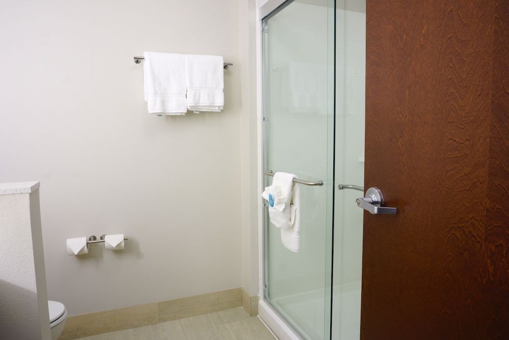 Suite, 1 King Bed, Accessible (Communications)