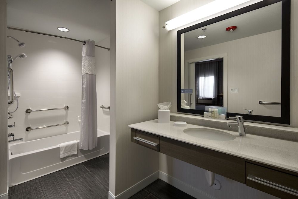 undefined Hampton Inn & Suites Page - Lake Powell 8