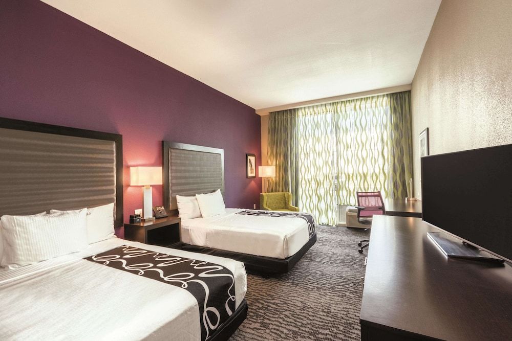 Room, 2 Queen Beds, Accessible, Non Smoking (Mobility Accessible)