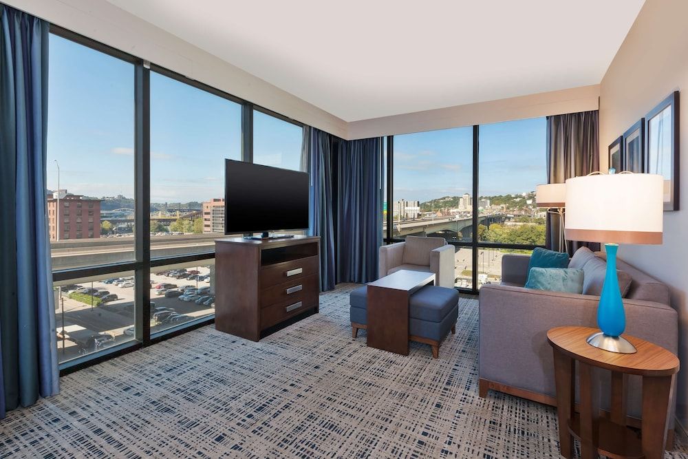 undefined Homewood Suites by Hilton Pittsburgh Downtown 4