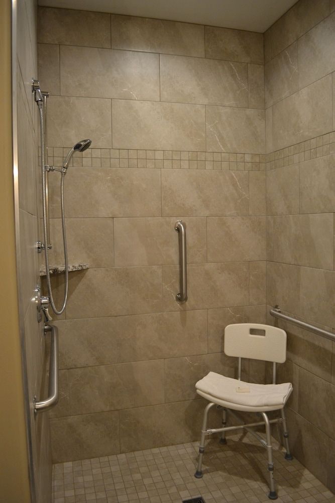 Canyon Country Lodge Deluxe Room, 1 King Bed with Sofa bed, Accessible 6