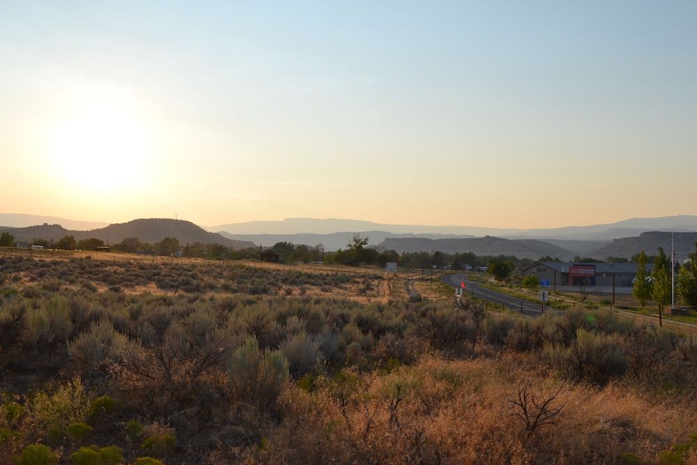 Canyon Country Lodge Deluxe Room, 1 King Bed with Sofa bed, Accessible 4