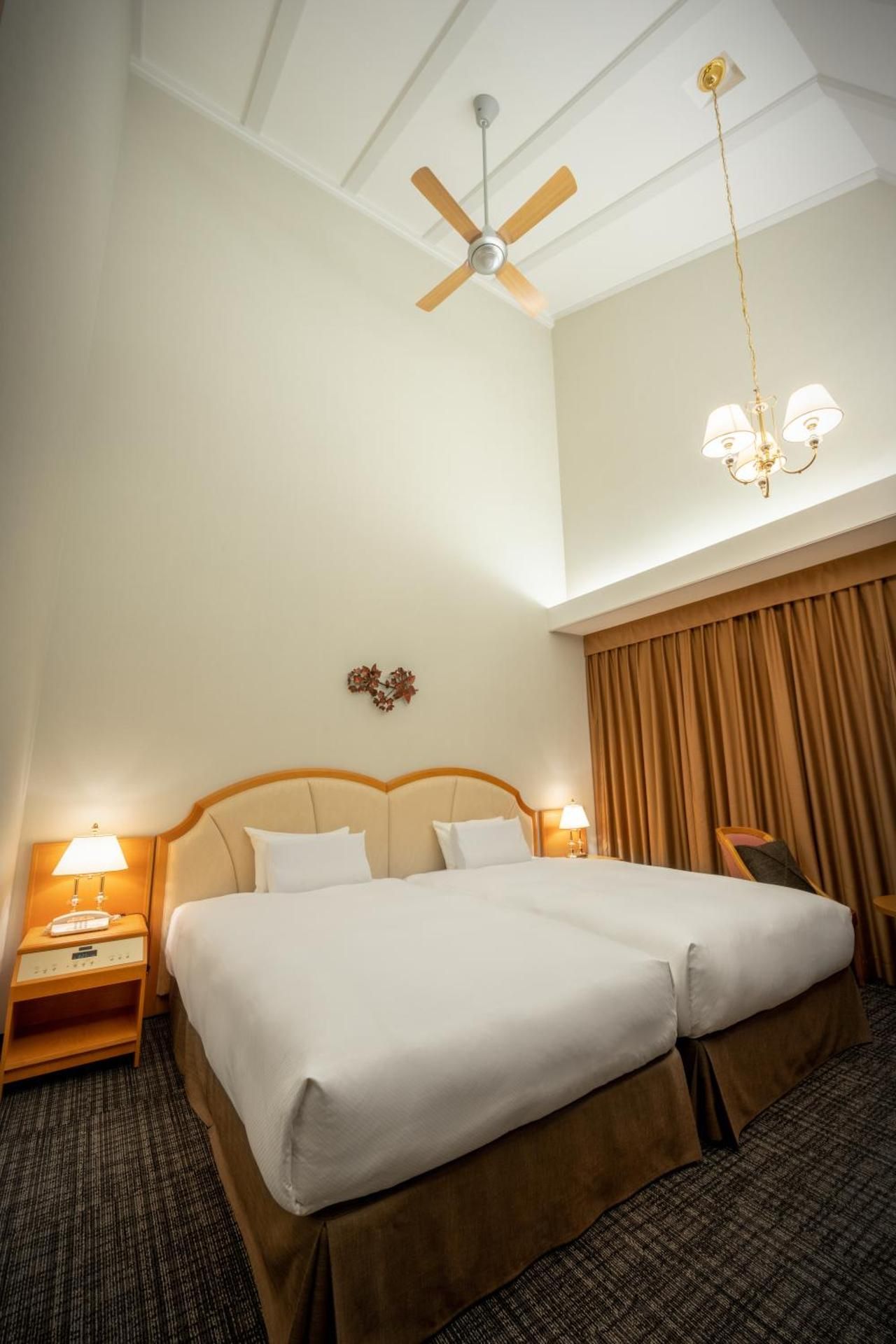 Royal Twin Room - Non-Smoking