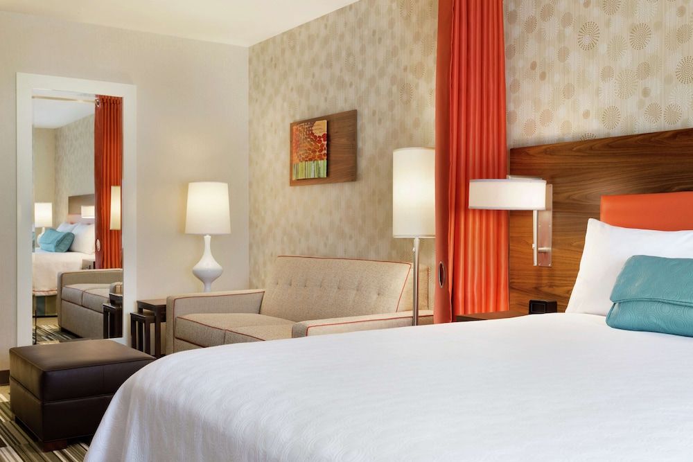 Studio, 2 Queen Beds, Accessible (Mobility & Hearing, Roll-in Shower)