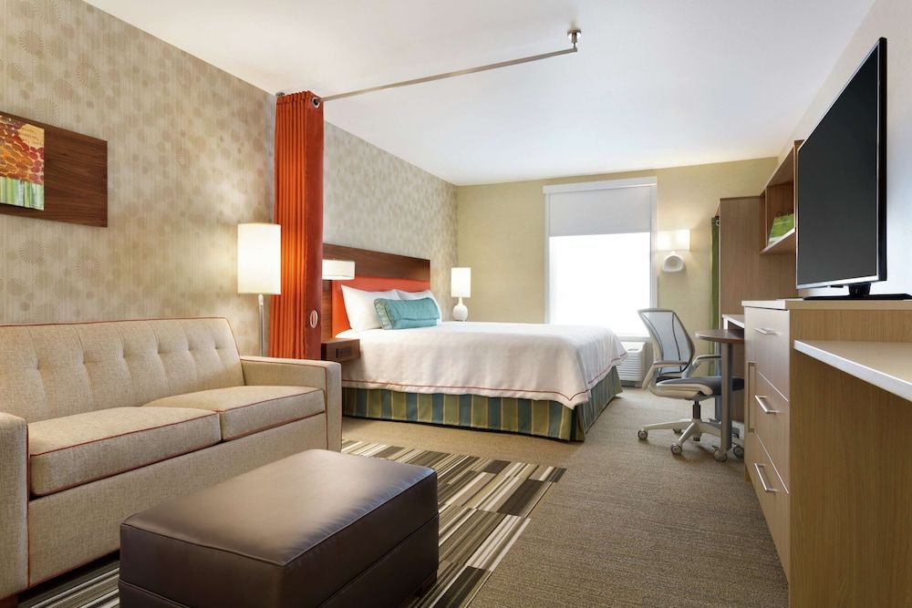 Studio Suite, 1 King Bed, Non Smoking
