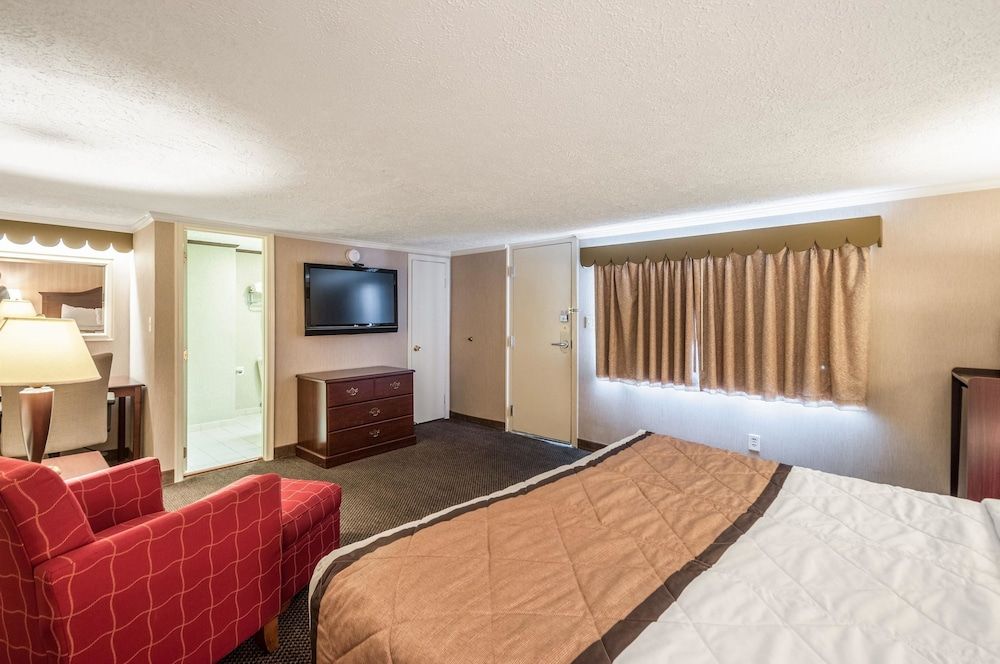 Standard Room, 1 King Bed, Smoking