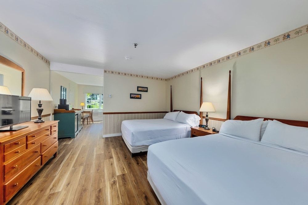Two Queen Suite - Dog Friendly