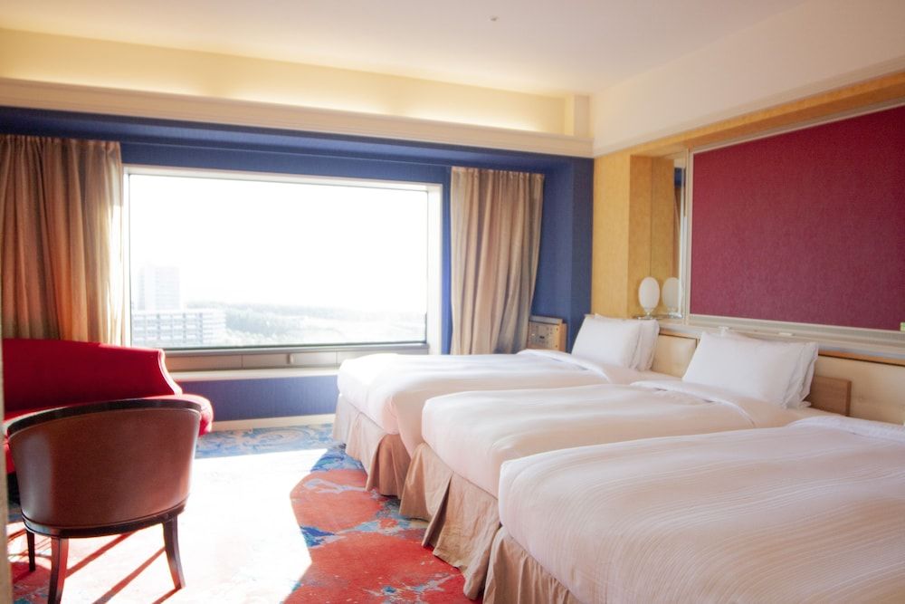 Superior Triple Room, Non Smoking, Corner
