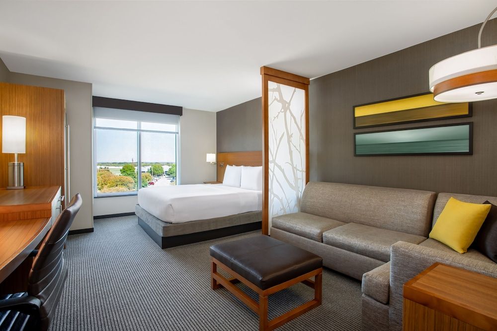 Room, 1 King Bed with Sofa bed (High Floor Room)