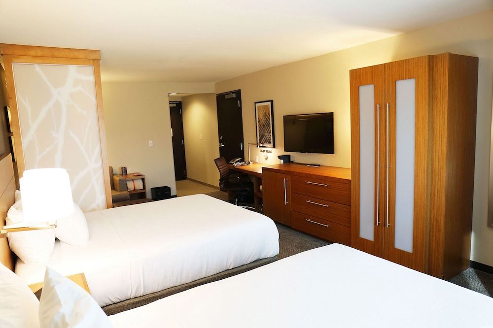 undefined Hyatt Place Austin Airport 4