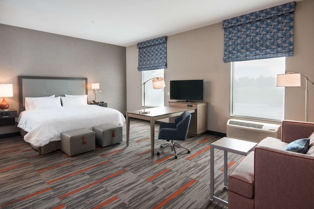 Studio Suite, 1 King Bed, Mobility Accessible, Hearing Accessible, Non Smoking