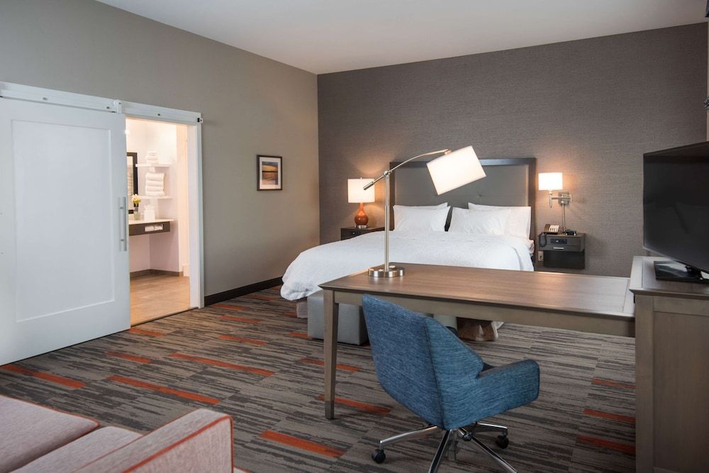 Studio Suite, 1 King Bed, Mobility Accessible, Hearing Accessible, Non Smoking